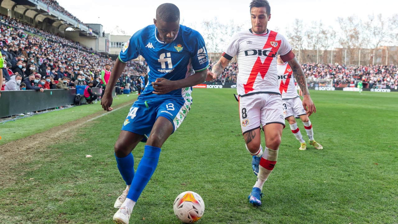 El último intento del Monza por William Carvalho