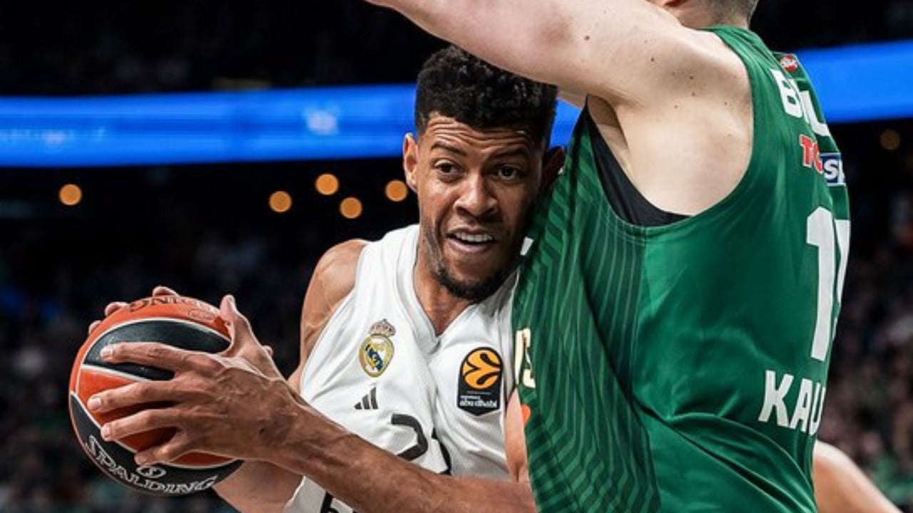 Un 'piscinazo' destroza al Real Madrid en Kaunas y Scariolo se indigna: "No me pregunten por la última falta..."