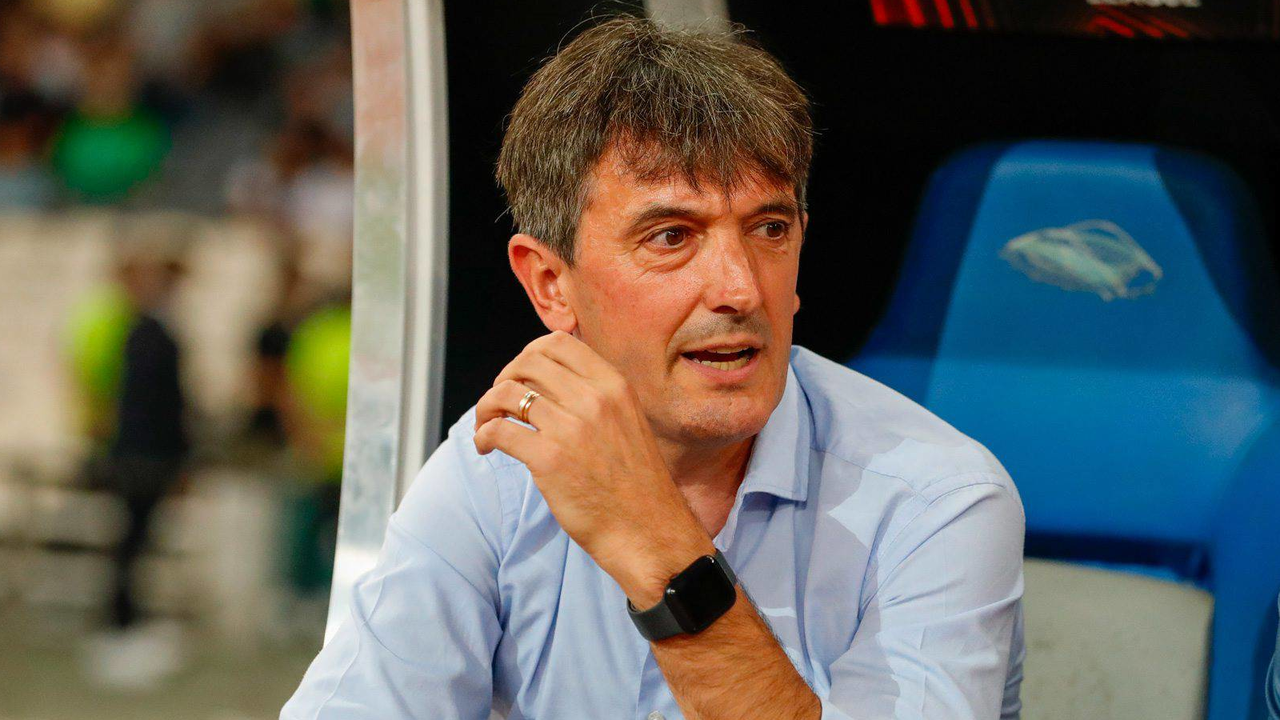 La afición del Granada pide cambios y señala a Pacheta