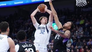 Cooper Flagg da su primera noche de leyenda en la NBA