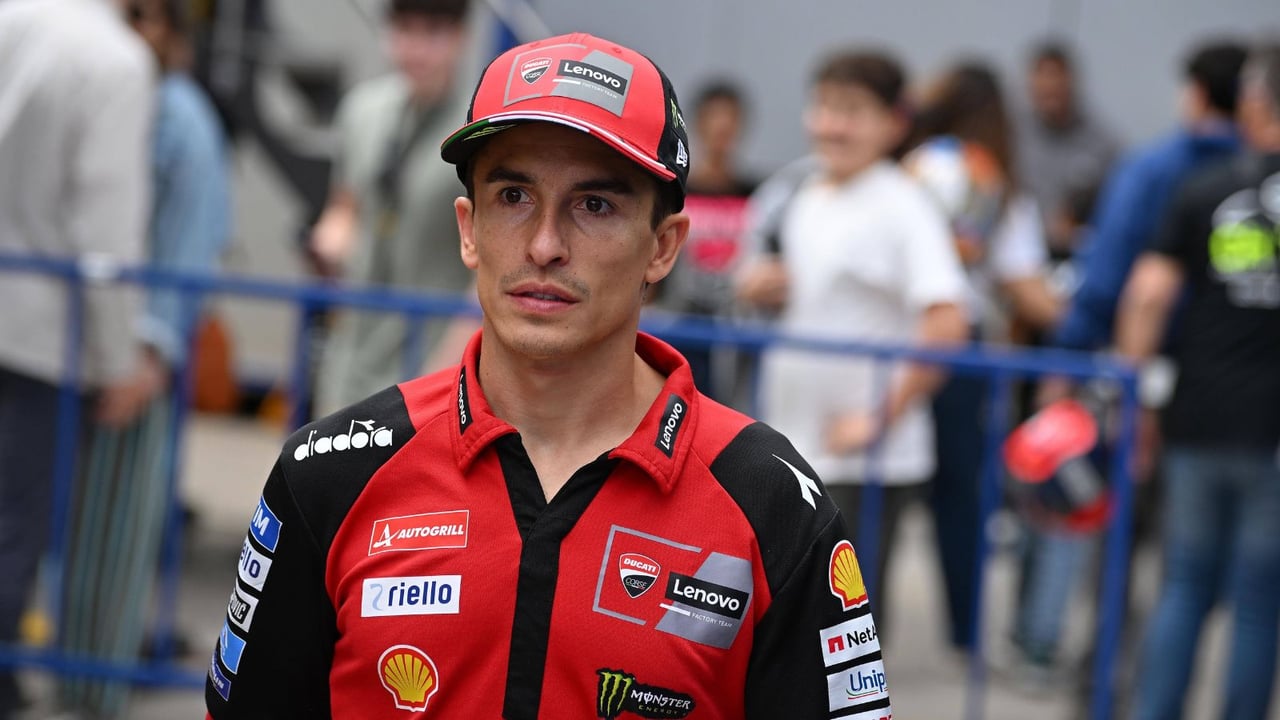Marc Marquez se quita una Aprilia de en medio