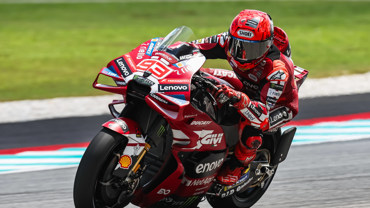 Marc Márquez golpea primero en Sepang y Jorge Martín da señales de alarma