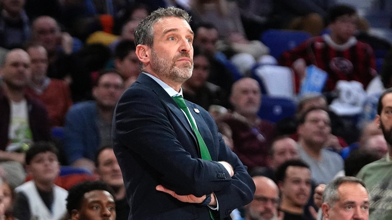 Ibon Navarro se rinde a Ricky Rubio: "Los partidos contra ellos, cuando él juega, son diferentes"