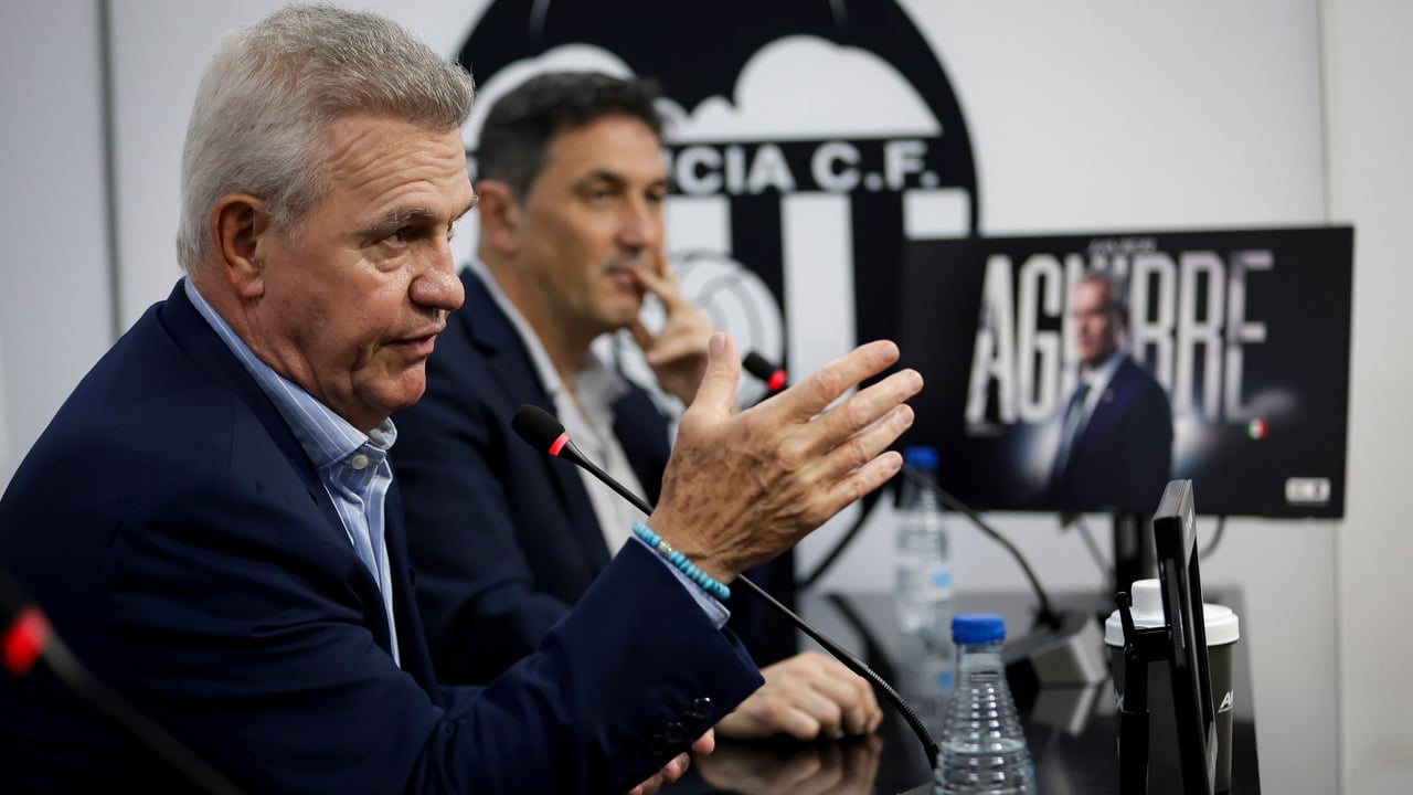 Javier Aguirre acierta en el Valencia: ni Alaba ni Smalling, hay otros 'fichajes' más urgentes