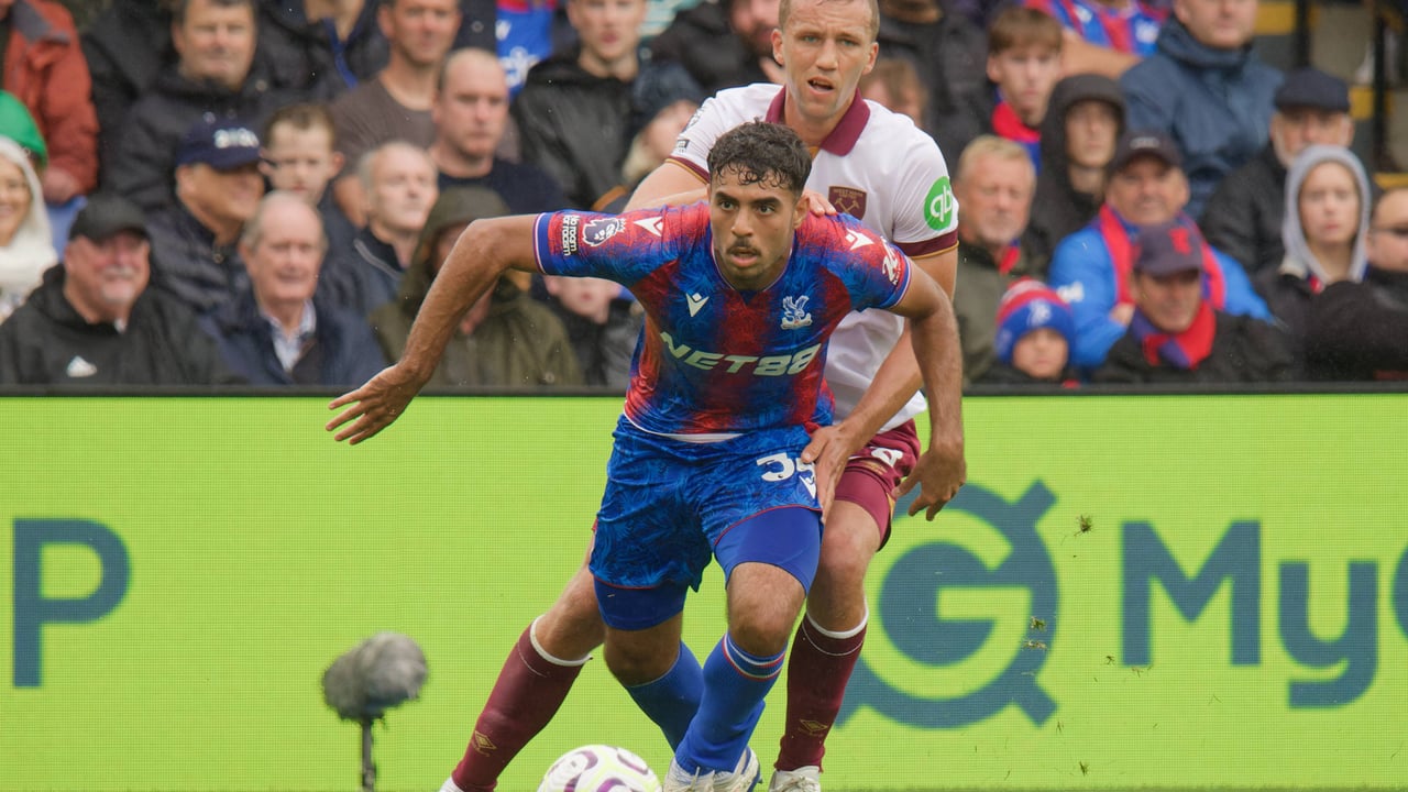 El Betis celebra el 'regreso' de Chadi Riad