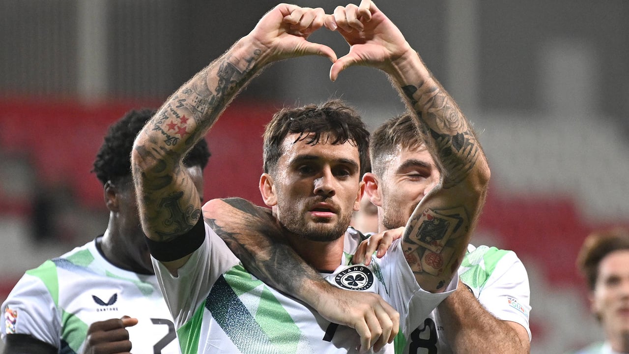 Troy Parrott sube el nivel y corrobora el acierto del Betis con su gol en la victoria de Irlanda contra Israel