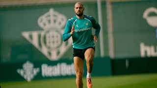 Amrabat celebra las sensaciones positivas tras su primer entrenamiento con el Betis: "Ha sido un día muy bueno"