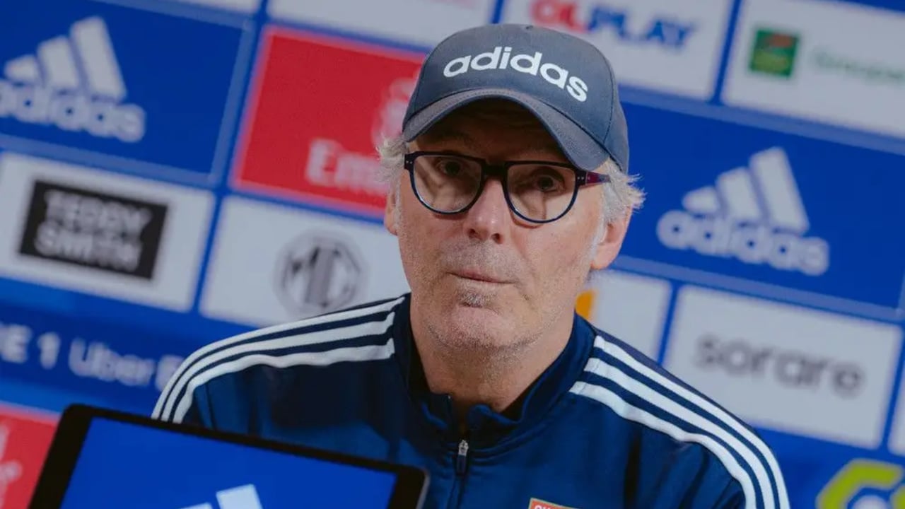 Blanc, harto de las preguntas por Aouar: "¡Te lo he dicho una docena de veces!"