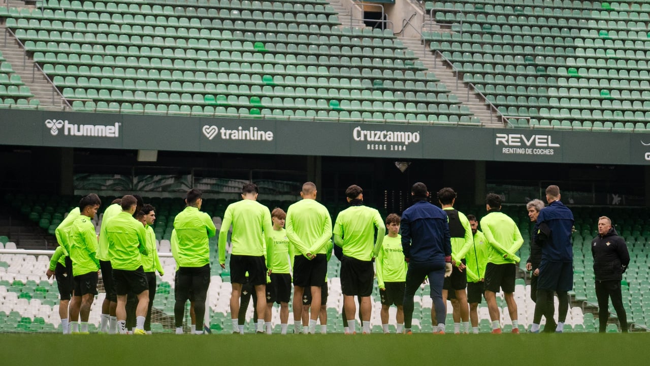 Ez Abde, cruz en la moneda del Betis