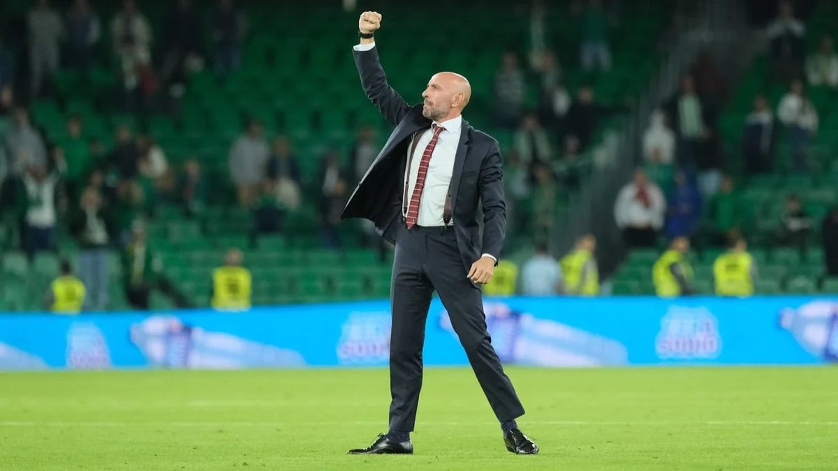El Betis le comunica al Sevilla que Monchi no volverá al palco del Benito Villamarín