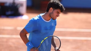 Carlos Alcaraz se retira del Conde de Godó 2026 y Machac pasa a cuartos de final