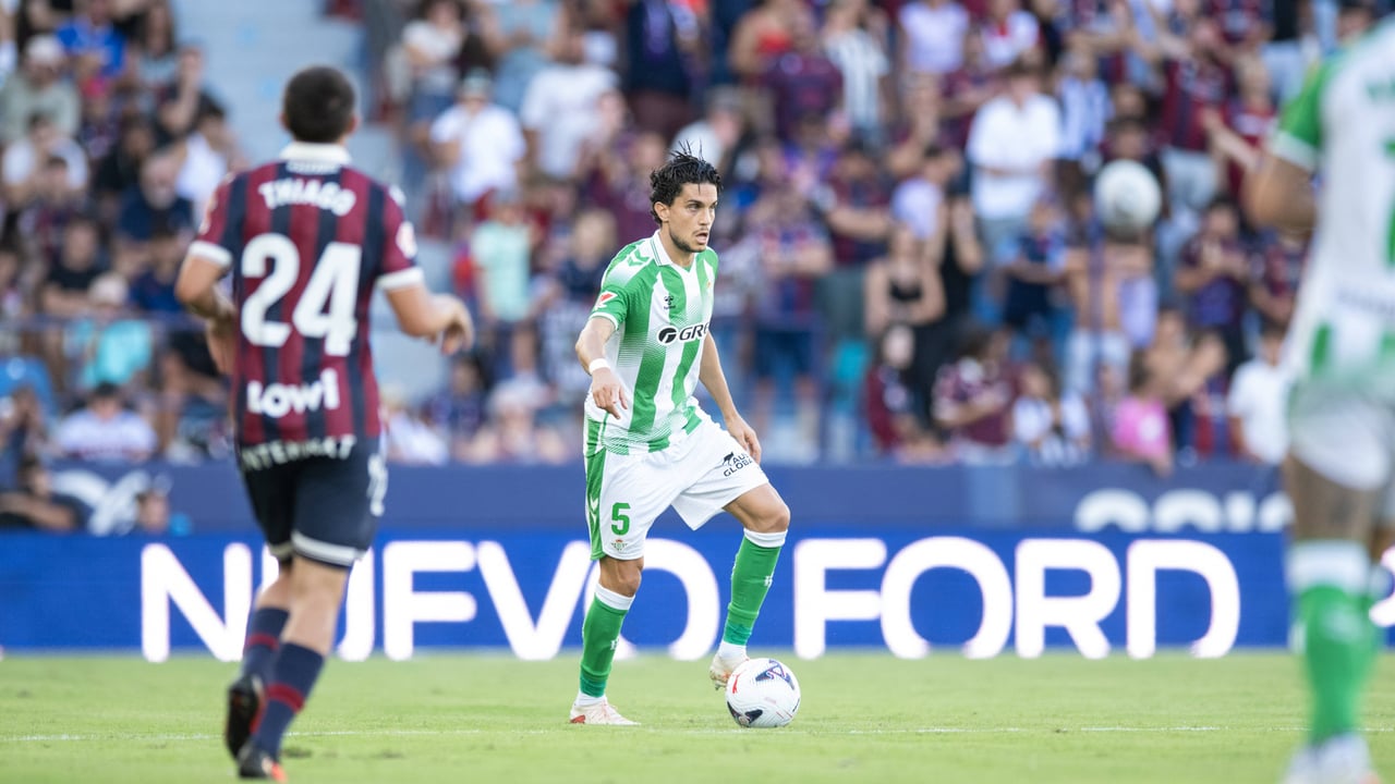 Bartra habla claro tras la estrepitosa derrota del Betis: "Tenemos que hacernos más fuertes"