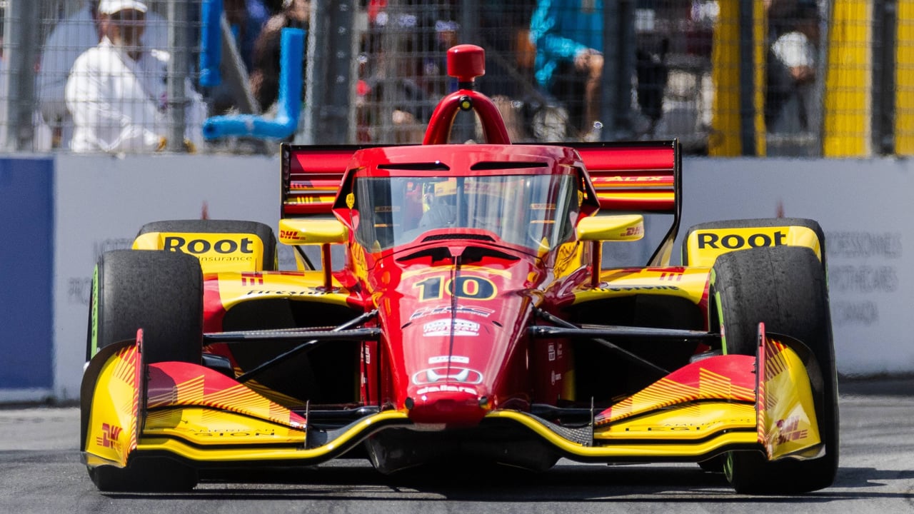 Álex Palou tira de épica en Toronto