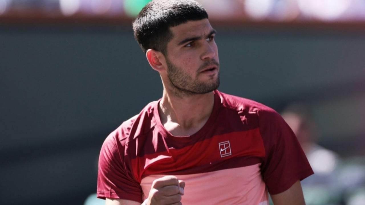 Contundente debut de Carlos Alcaraz en Indian Wells