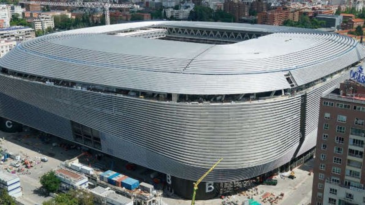 El Bernabéu no cumple los "requerimientos de la FIFA" para la final del Mundial