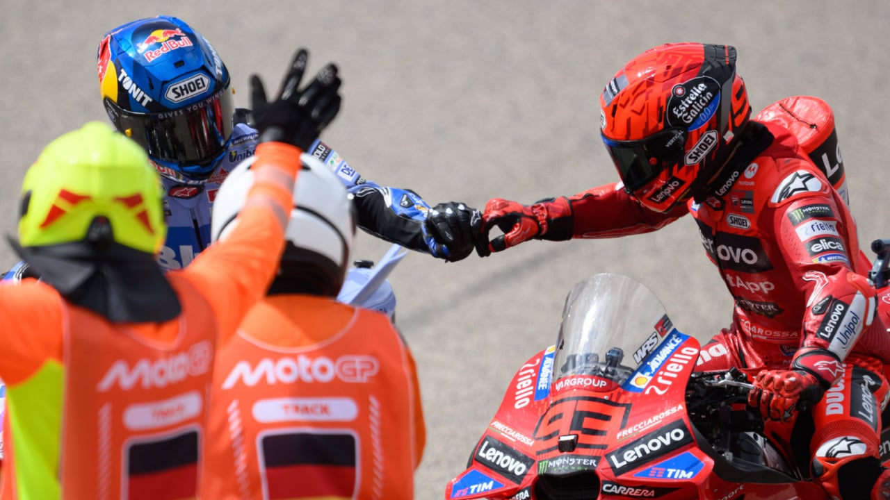 Los hermanos Márquez firman un acuerdo para que haya fiesta en Japón