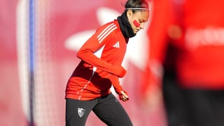 Adiós muy sentido en el vestuario del Sevilla: la emotiva carta de despedida de Débora García 