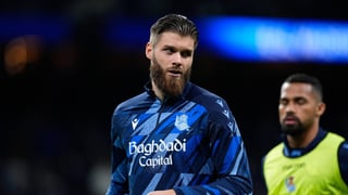 Caleta-Car le deja claro su deseo de futuro a la Real Sociedad: "Me encantaría seguir en la Real Sociedad"