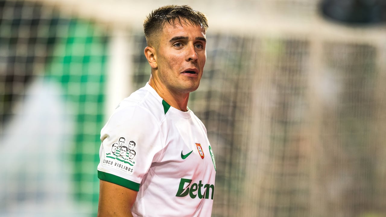 Iván Fresneda, opción en el lateral para enero