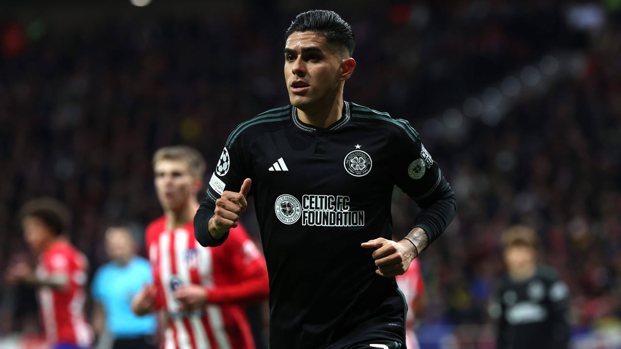 Le sobran, hace descartes y tiene en cola, pero Planes no deja de mirar extremos