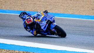 Álex Márquez gana en Jerez con Marc Márquez por los suelos y Marco Bezzecchi más líder