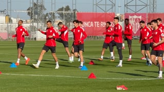 Azpilicueta continúa trabajando en la sesión post-sanción de Almeyda