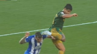 Unanimidad arbitral en la polémica acción de Cucho que pudo haber supuesto su expulsión en el Deportivo-Betis