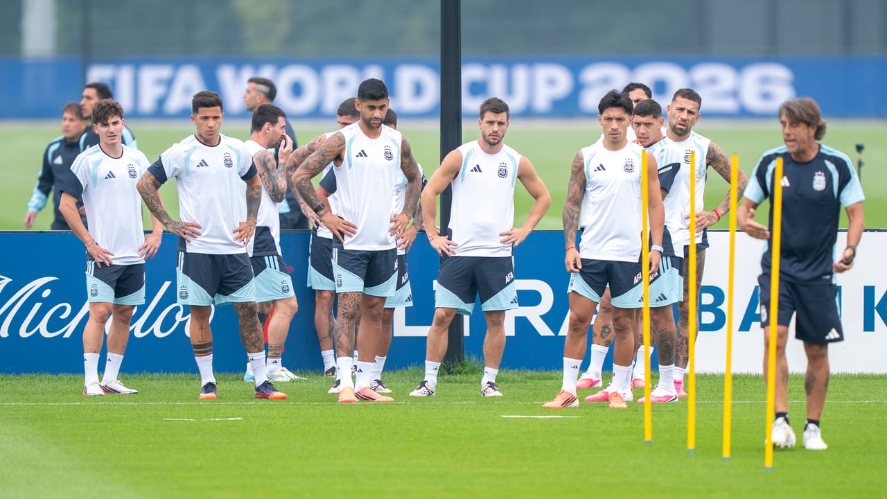 Argentina desafía al temporal y Scaloni deja una pista sobre su once para la final contra España