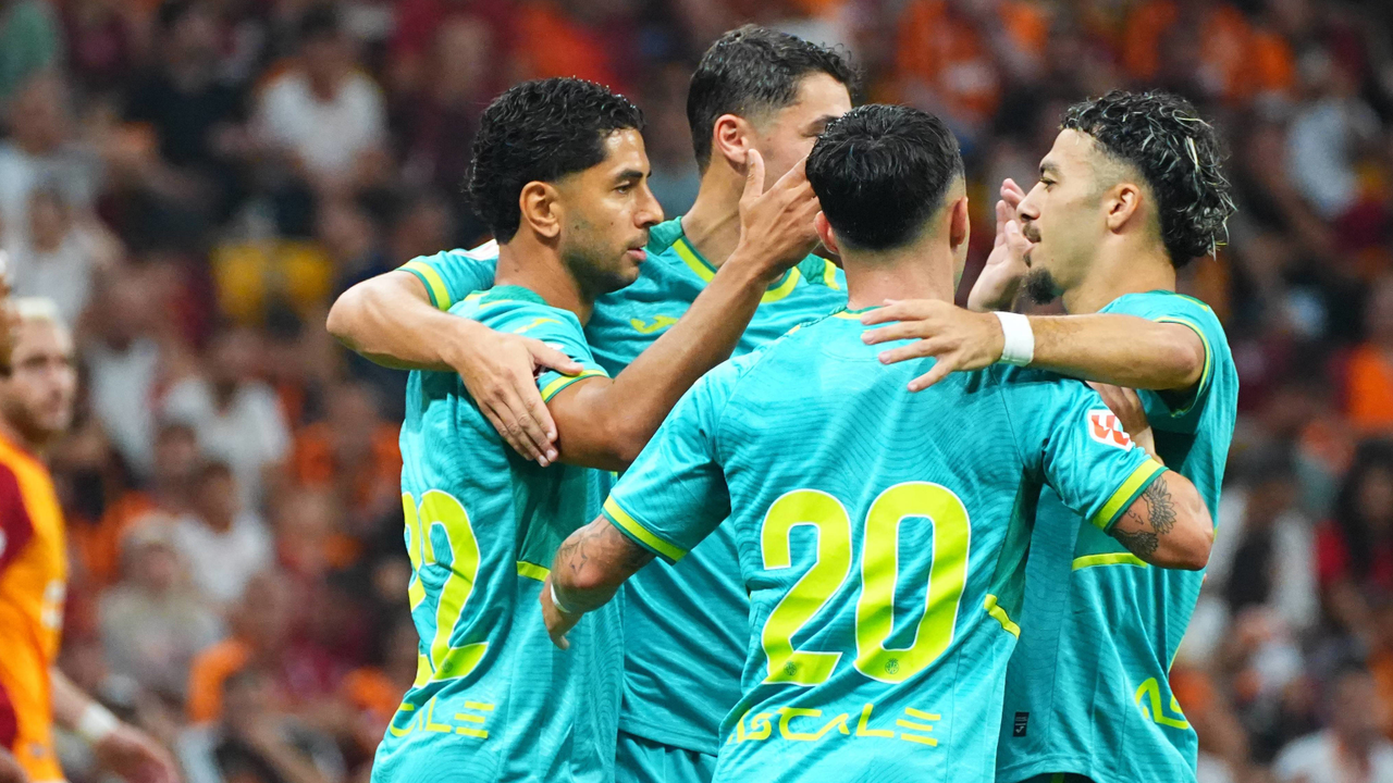 Racing de Santander - Villarreal: alineaciones probables, horario, canal y dónde ver en tv el partido de LaLiga EA Sports