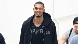La NBA le da la razón a Wembanyama y deja a Jalen Brunson 'por los suelos'