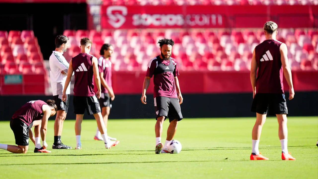 Luis García Plaza confirma un 'problema extremo' en su convocatoria para recibir al Atlético