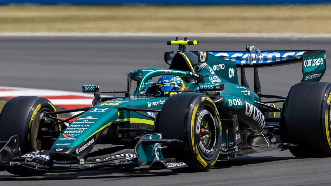 Fernando Alonso y Carlos Sainz no están ni se les espera en Silverstone