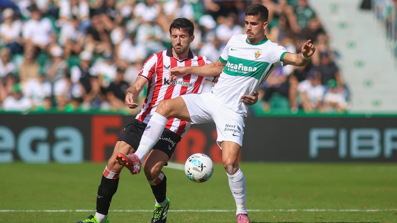 La curiosa respuesta del Elche por la polémica no expulsión de Vivian