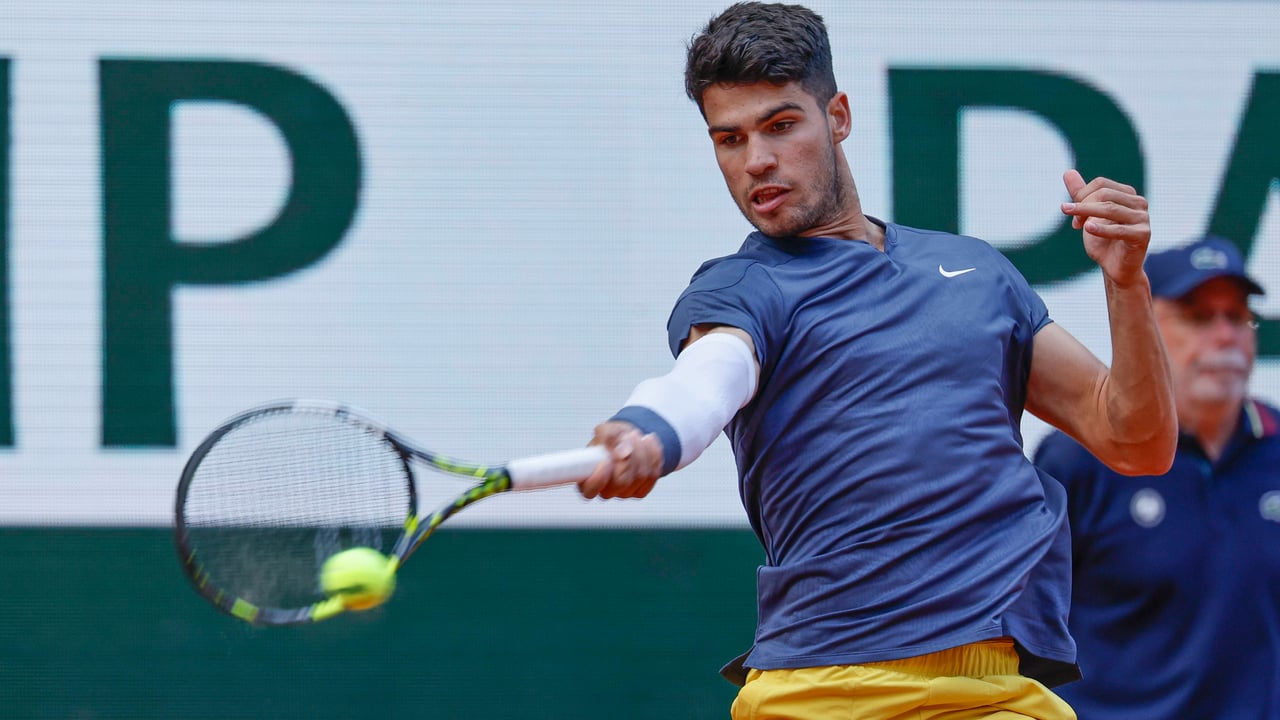 Carlos Alcaraz se viene arriba en Roland Garros