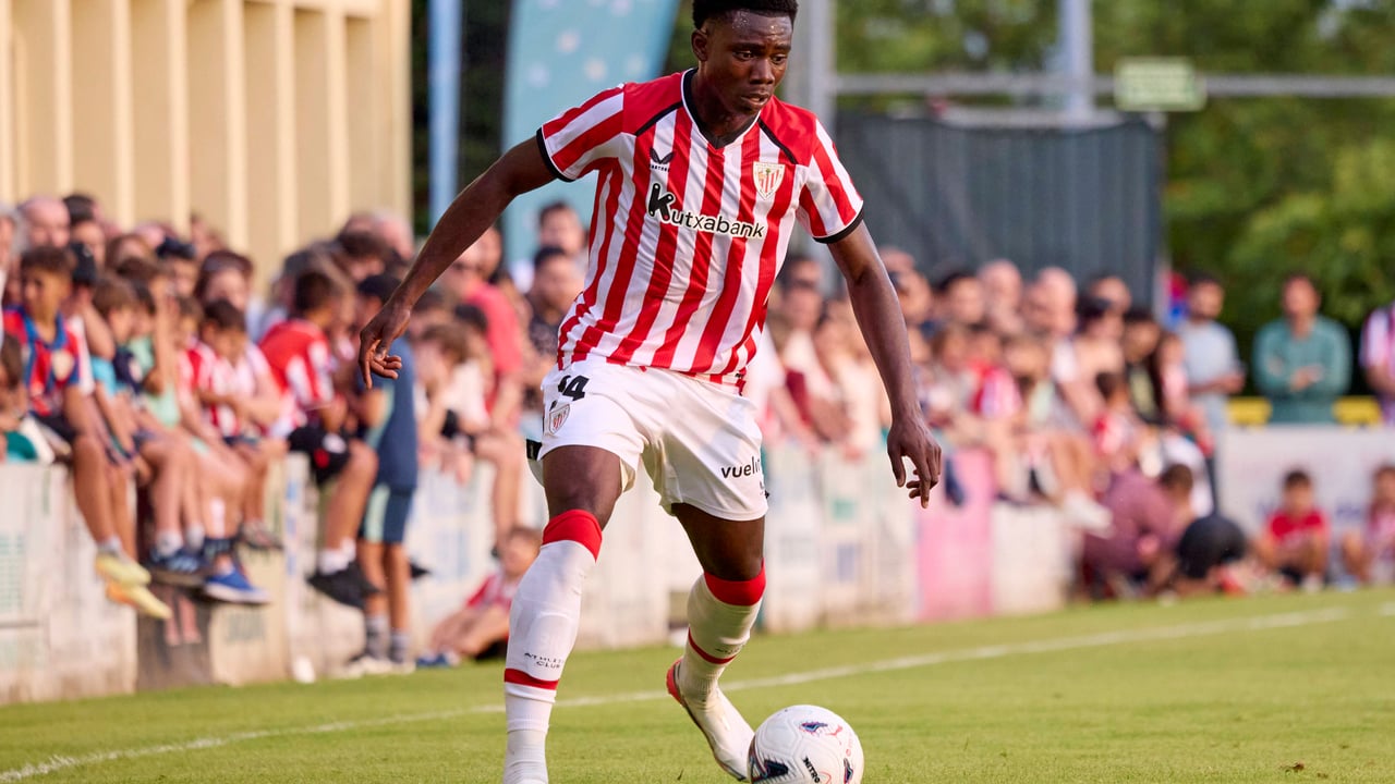El Eibar se lleva a Elijah Gift