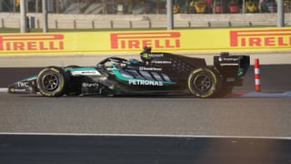 George Russell pone a Mercedes en vanguardia y Aston Martin va a peor en Bahréin