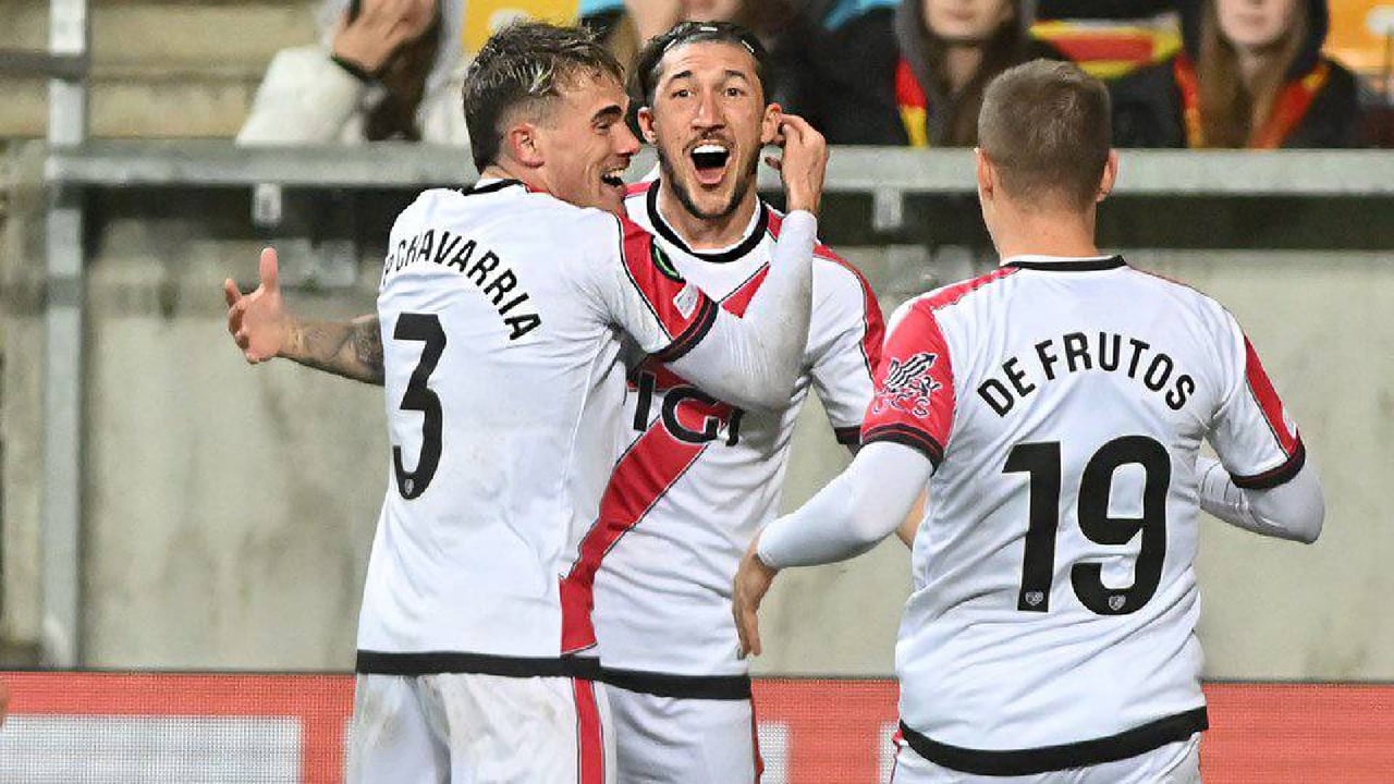 Jagiellonia 1-2 Rayo Vallecano: la ‘diosa de la victoria’ le otorga al Rayo un importantísimo triunfo en la Conference