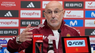 Luis de la Fuente protege a tres jugadores en su primer entrenamiento por precaución