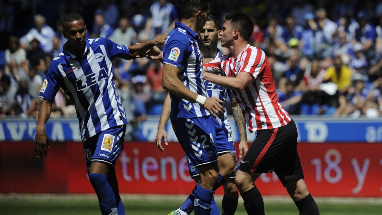 El Alavés empieza ganando al Athletic