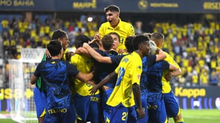 Las lluvias torrenciales cambian LaLiga Hypermotion que vive el despertar del Cádiz y el mazazo del Almería