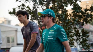 Fernando Alonso no puede más con Aston Martin tras lo ocurrido en la 'Qualy' de Azerbaiyán: "Por eso no estamos en la pole"