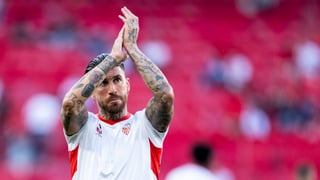 Sergio Ramos vuelve a escena para celebrar el triunfo ante el Espanyol en pleno proceso de compra del Sevilla 