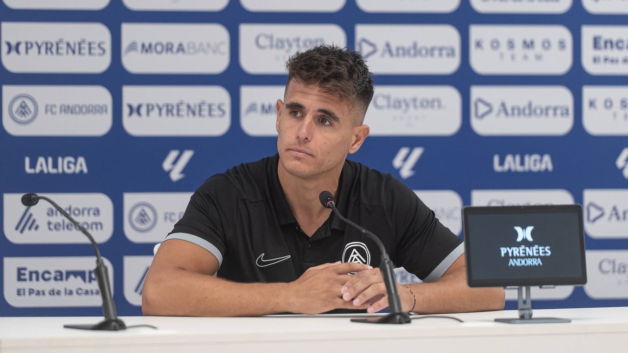 Carles Manso, entrenador del Andorra: "Parece que pensamos que vamos a conseguir el gol únicamente a través de la posesión"