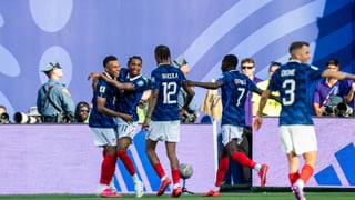 Francia 3-0 Suecia: Mbappé y Olise le regalan a Deschamps el billete a octavos de final del Mundial