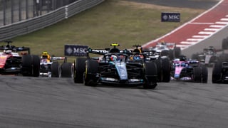 Antonelli gana el GP de Estados Unidos y acaricia el título y Fernando Alonso y Carlos Sainz sufren
