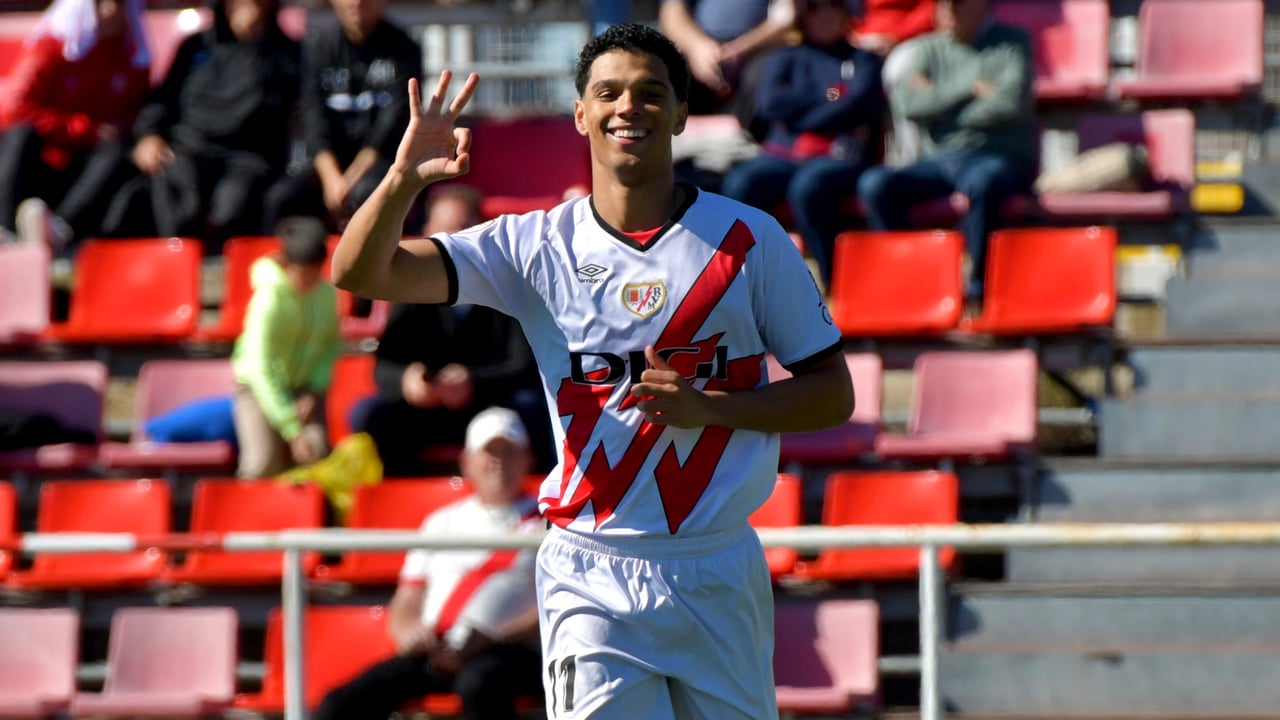 A Eto'o le amargan el debut