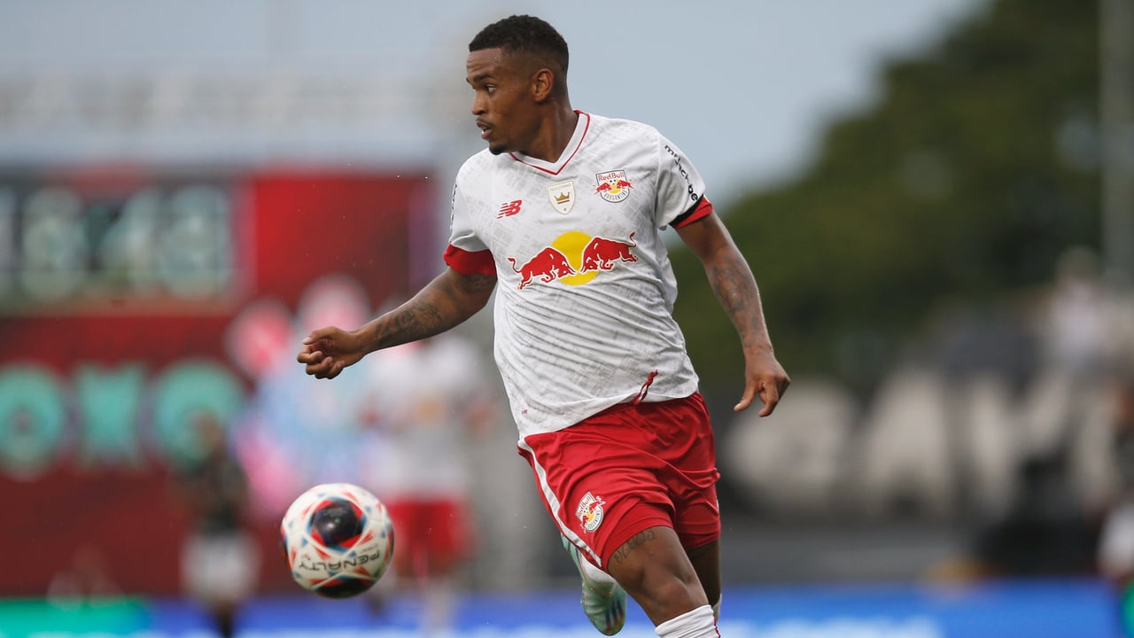 El listón que debe igualar por Alerrando y las medidas de presión del Bragantino