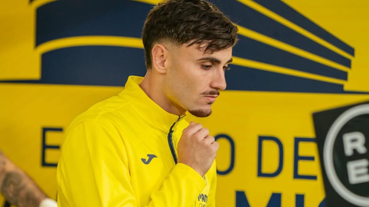 Álex Forés ultima su salida definitiva: oferta aceptada del Sporting y Leganés a la espera