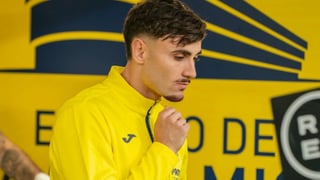 Álex Forés ultima su salida definitiva: oferta aceptada del Sporting y Leganés a la espera