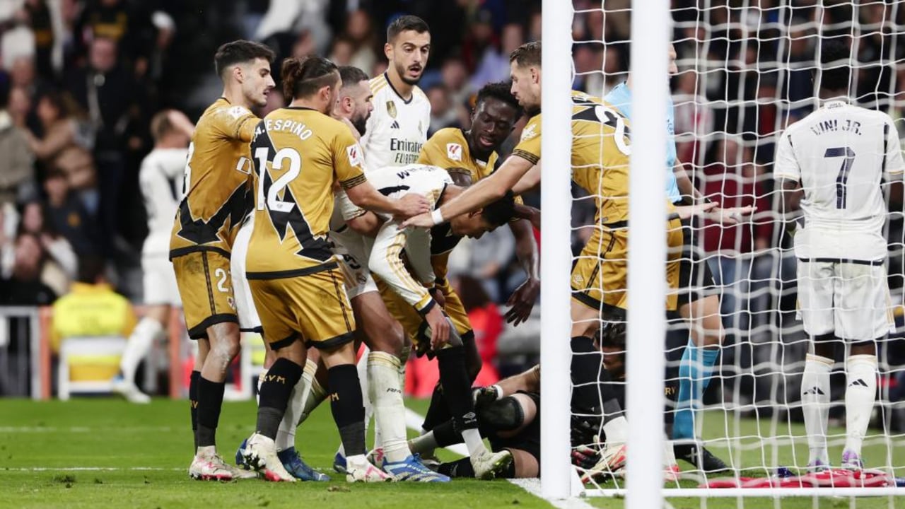 Las polémicas palabras de Vinicius a Dimitrievski que captaron las cámaras